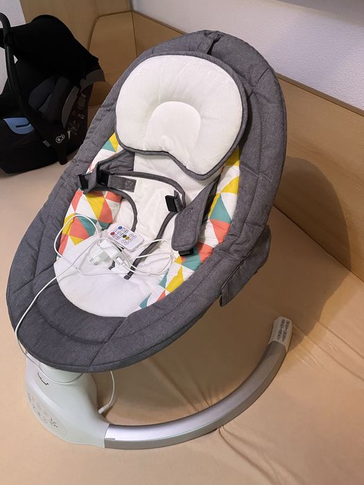 Balansoar electric cu telecomanda nou