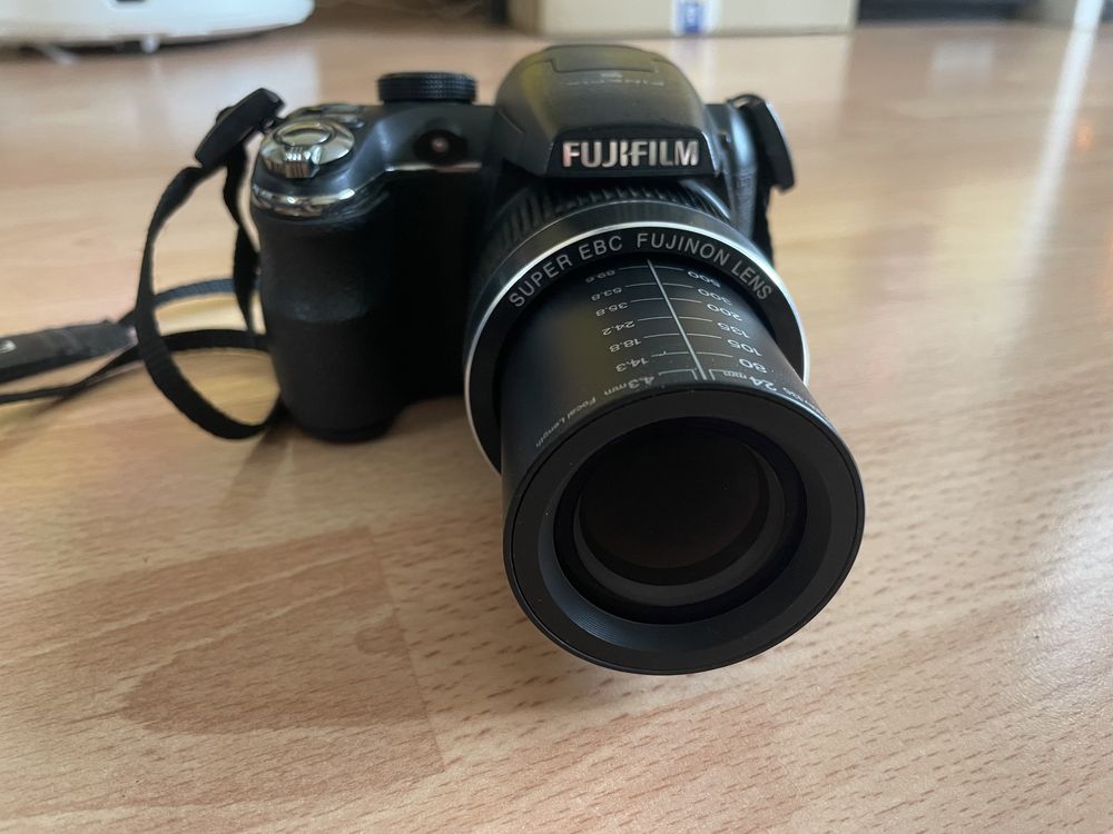 Fujifilm S3300/Фотоапарат Фуджифилм/14megapixels