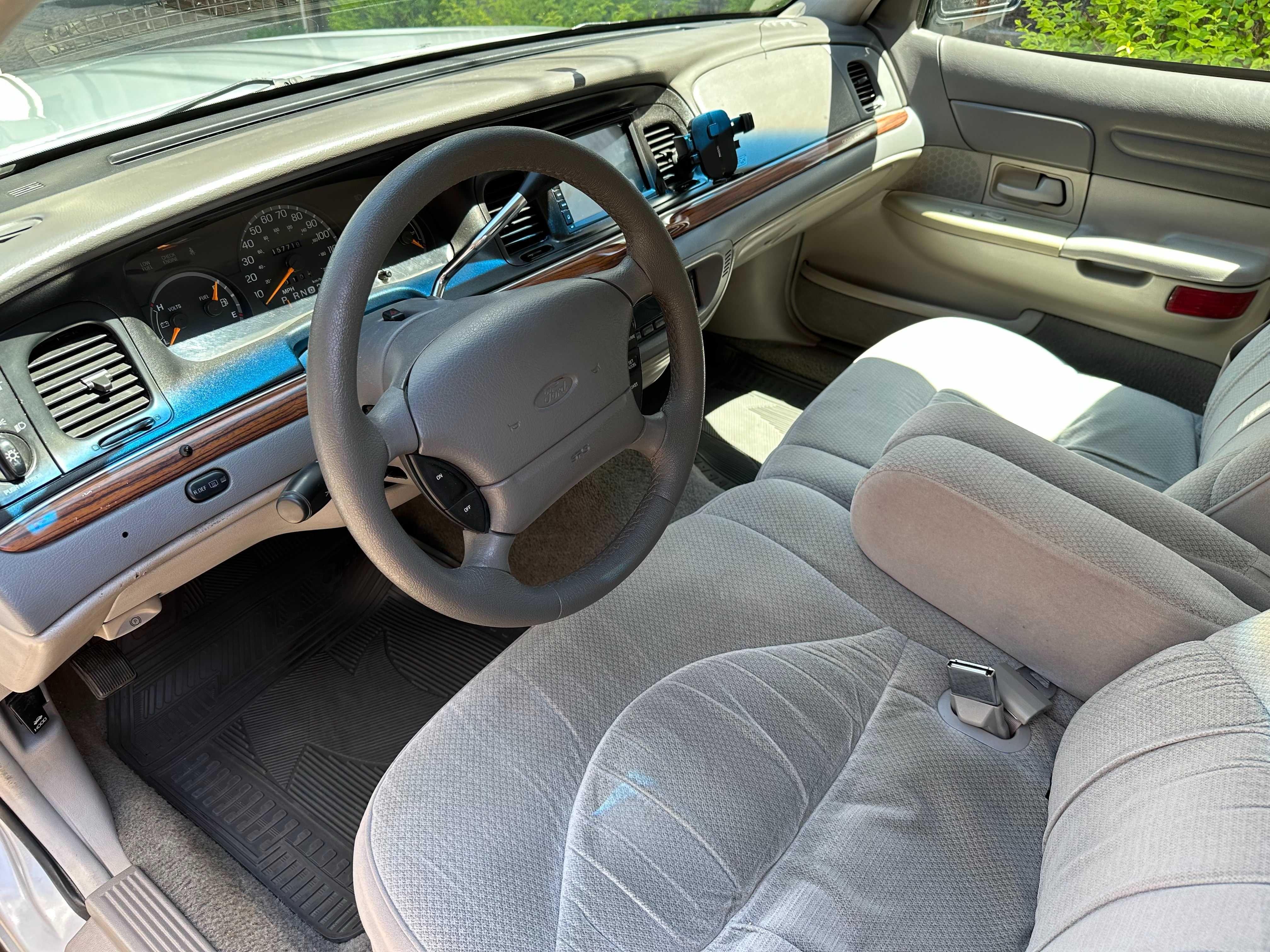 Продаётся форд краун виктория лх (ford crown victoria lx) 1997