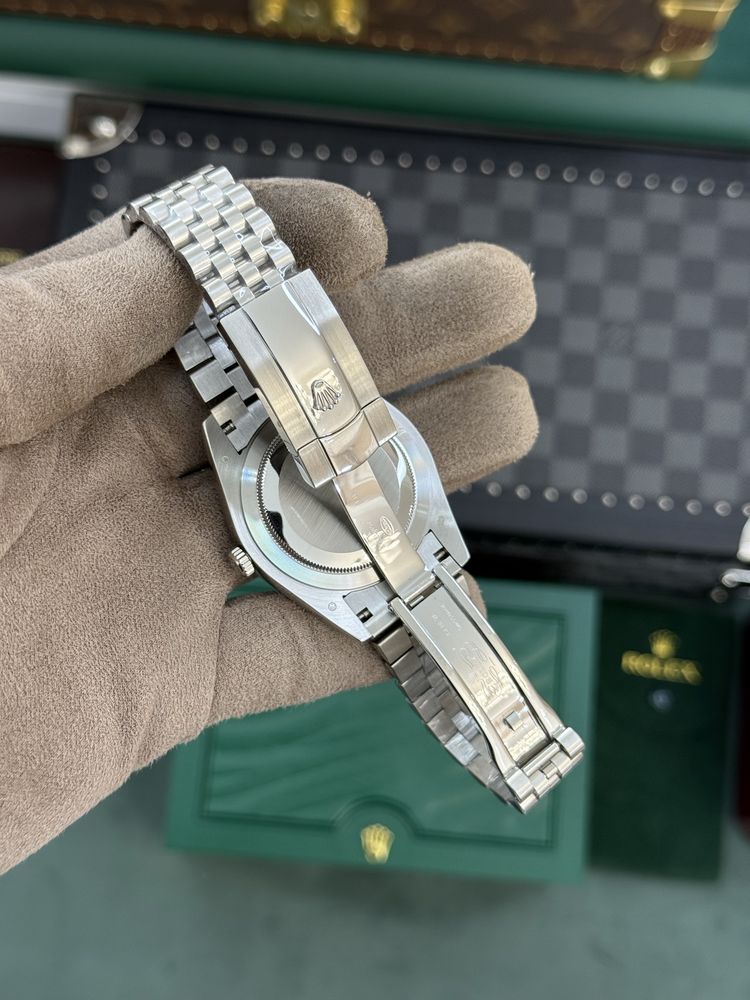 Rolex Date-Just 41 Mother of Pearl