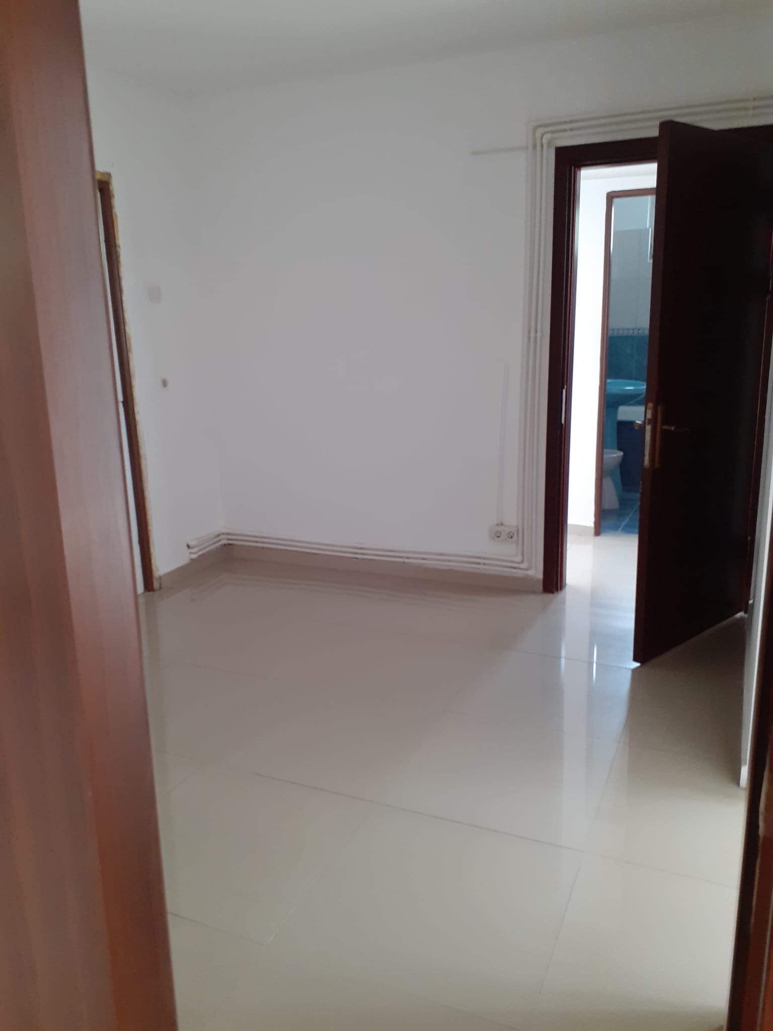 Spațiu comercial de închiriat - 4 camere Piatra Neamț, Piata centrala