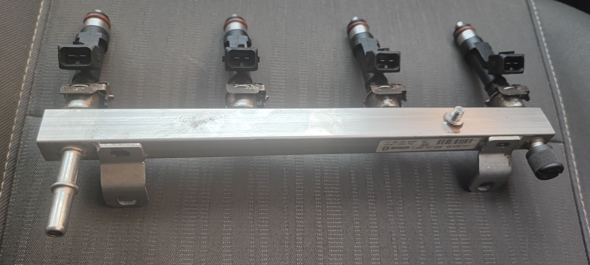Рейка с Дюзи, Опел Astra J 1.4 100кс бензин