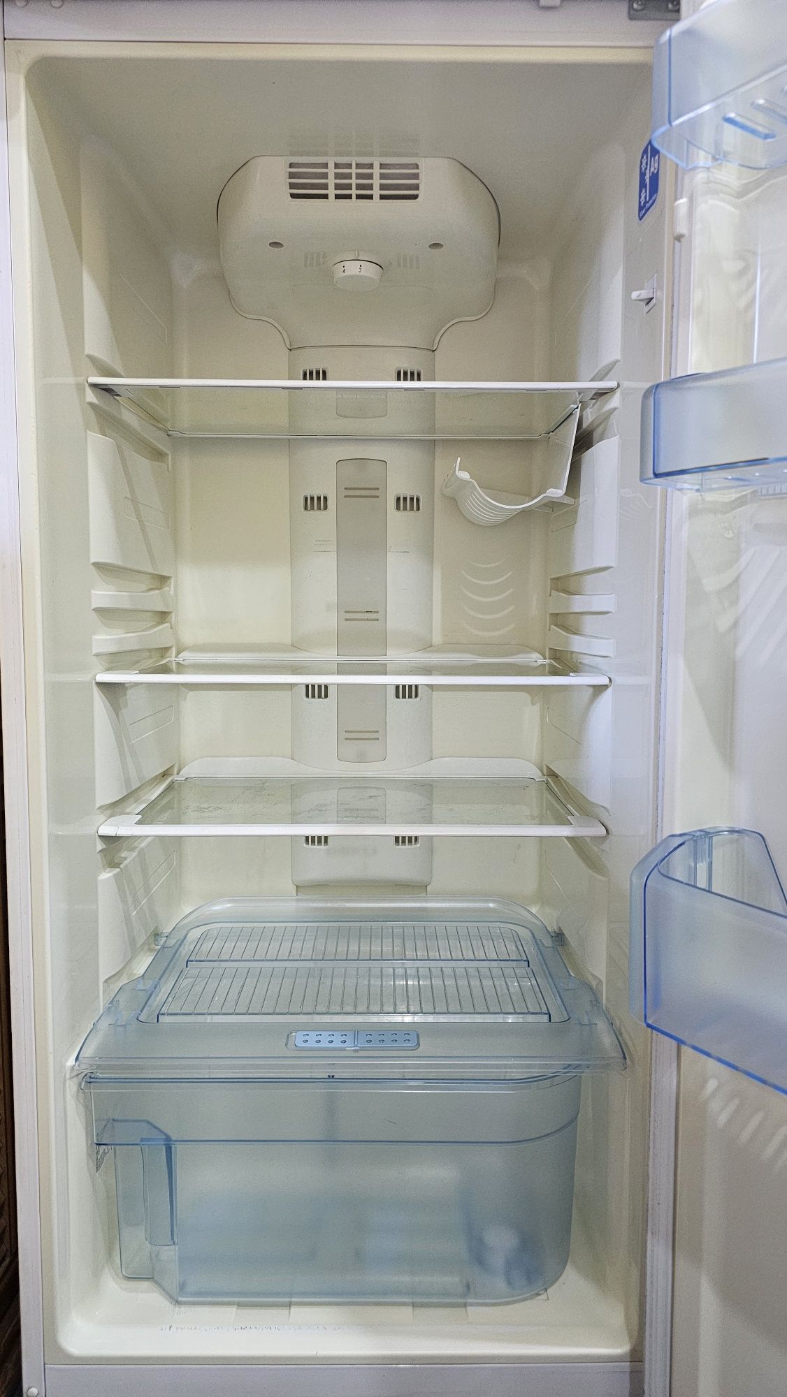Холодильник Beko DNE 33080