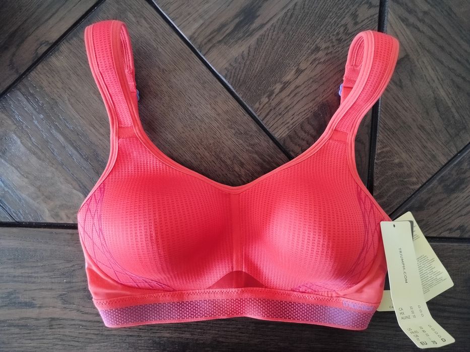 Sutien/Bustiera noua Triumph Triaction 70D