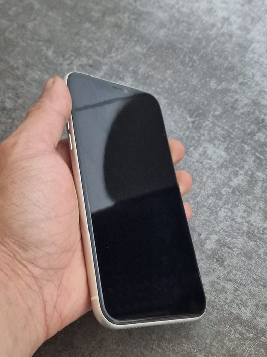 Iphone 11 64gb в одних руках обмен