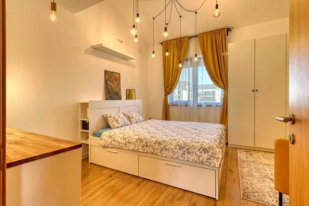 Casa cocheta, functionala, move-in ready, curte 102 mp, 1 mai Otopeni