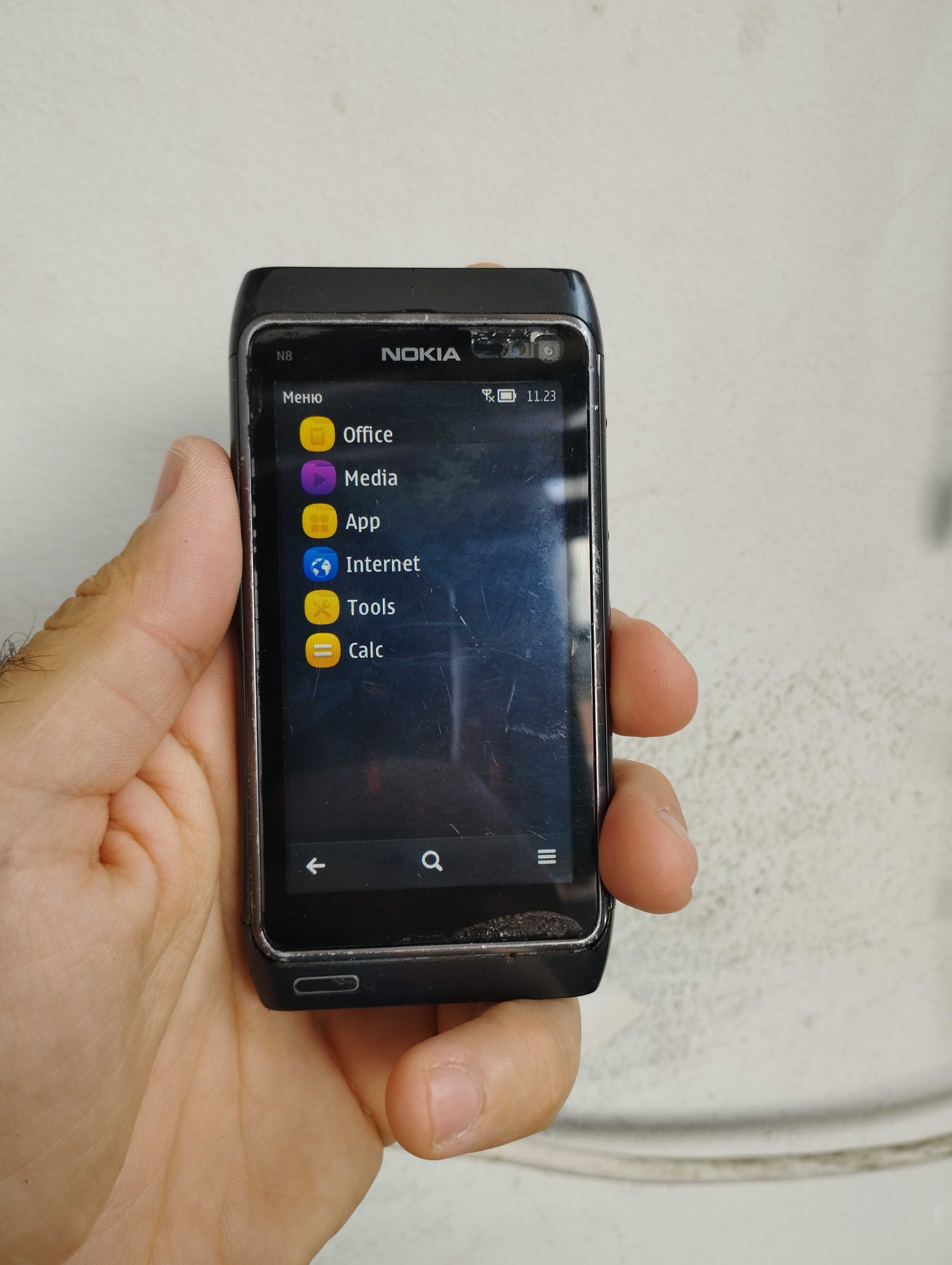 Nokia N8 (N8-00)