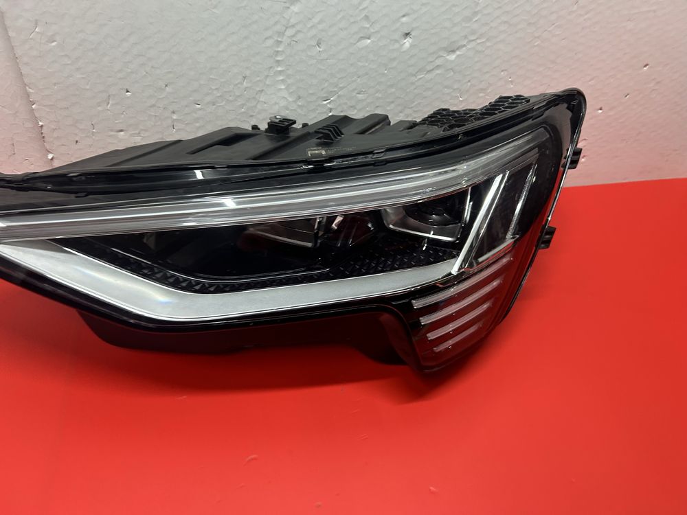 Far faruri Audi Q8 E tron full led Matrix stanga 2019-2023