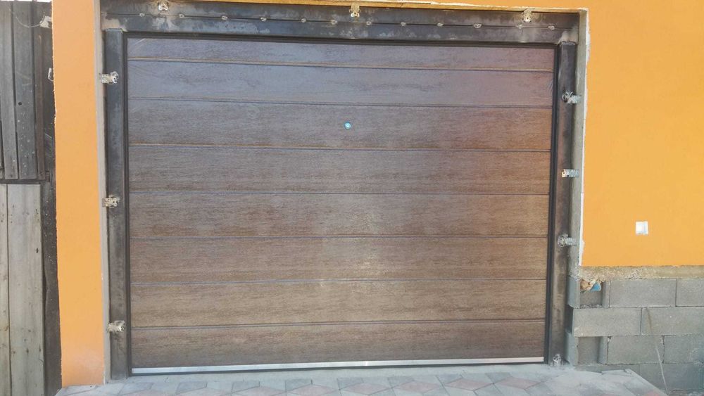 Uși de garaj secționale