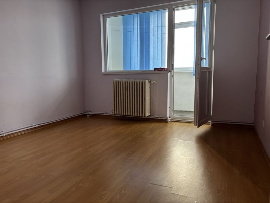 Persoana fizica vand apartament 2 camere Alexandru cel Bun