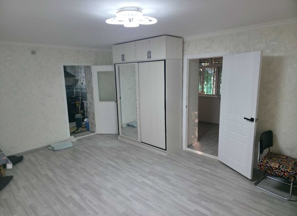 В Бектемирском р.сдается 2х комнатная квартира