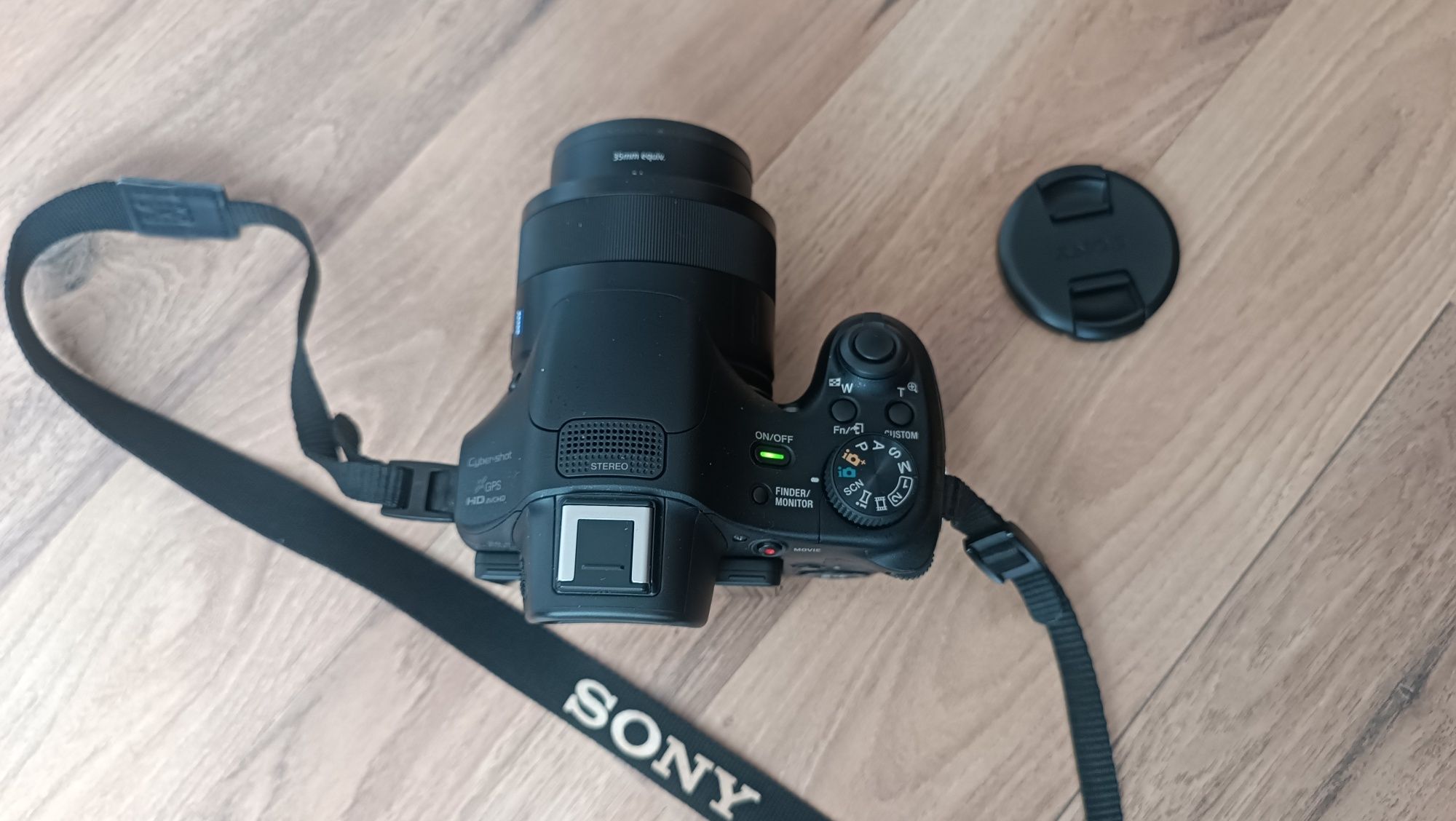 Фотоапарат Sony -