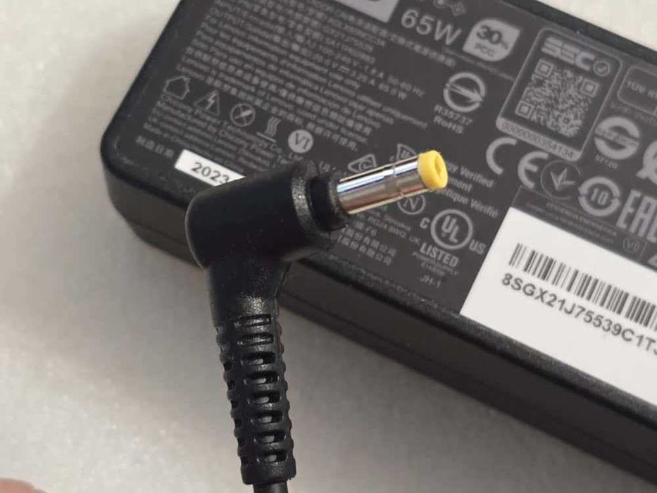 Incarcator laptop Original Lenovo 20V 3.25A 65Wmufa: 4.8mm*1.7mm