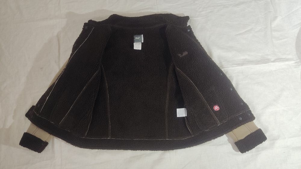 Geaca Jack Wolfskin Windstopper mărime M dama blana ecologica groasă
