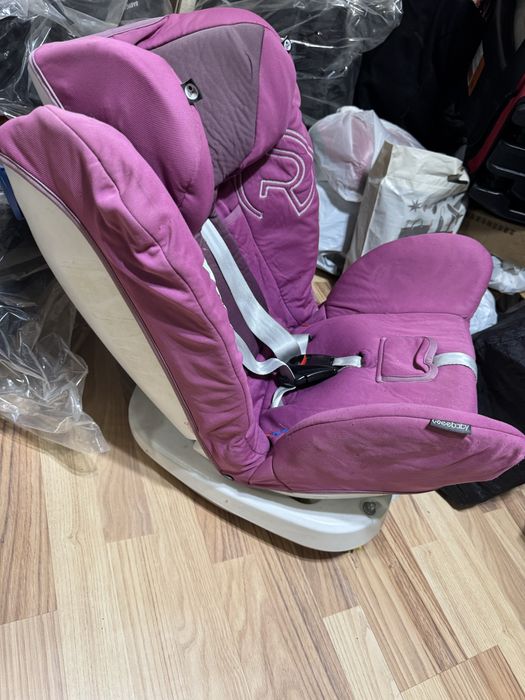 Автокресло с рождения до 12 лет, имеет сидячее и лежачее