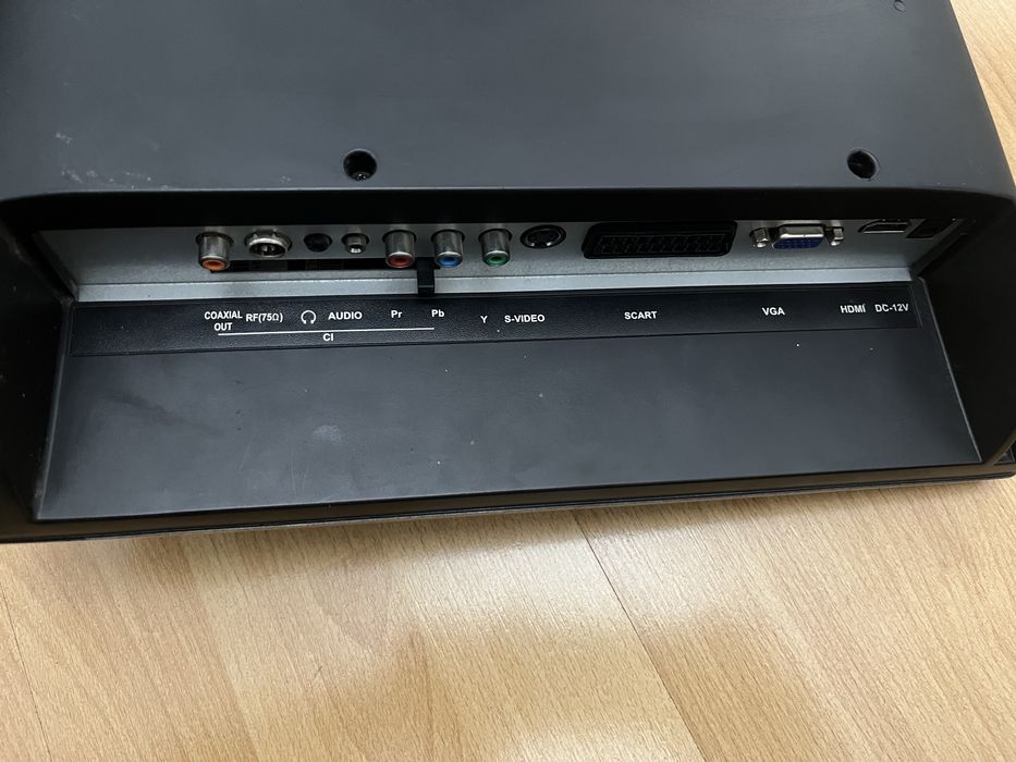 Телевизор 12v/220v