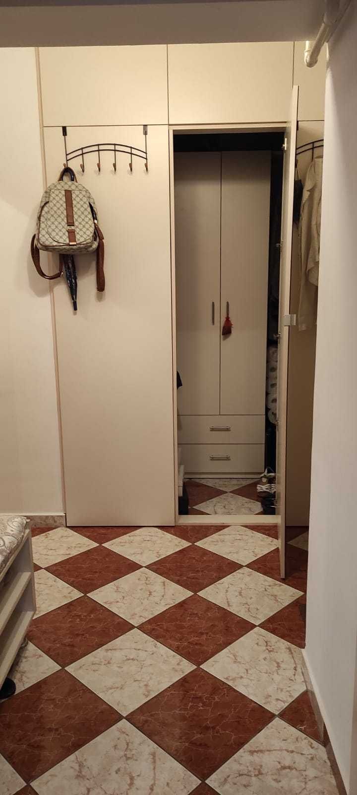 Vând apartament cu 2 camere utilat mobilat- exclus agenții imobiliare.