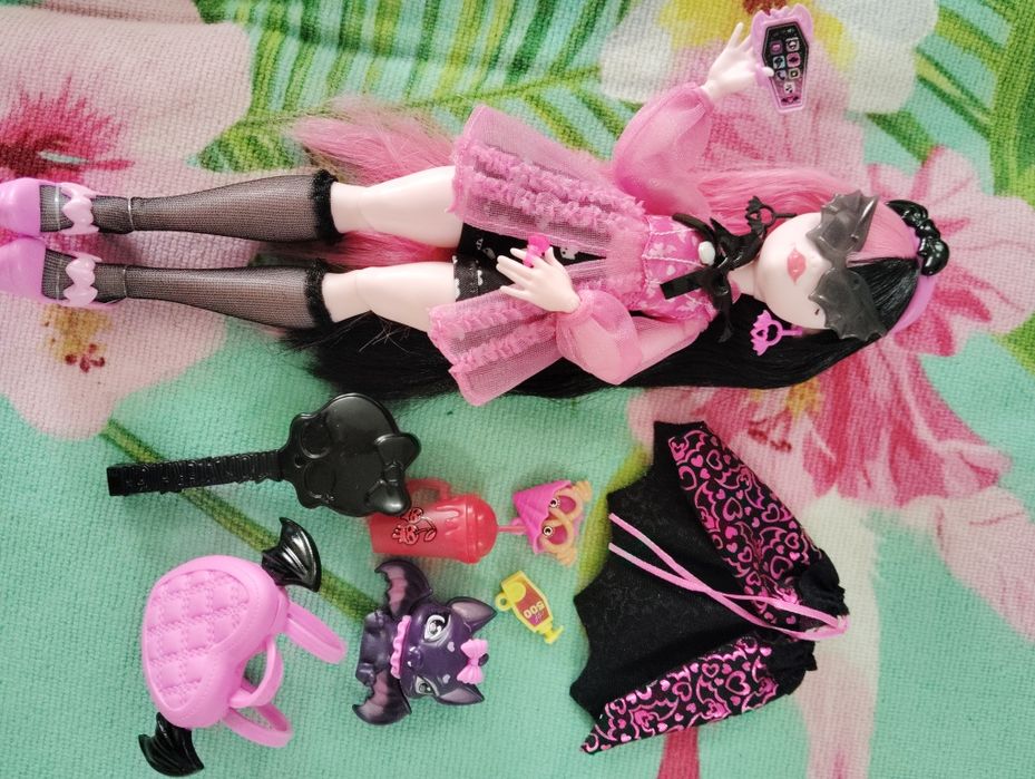 Păpușă Monster High Draculaura G3