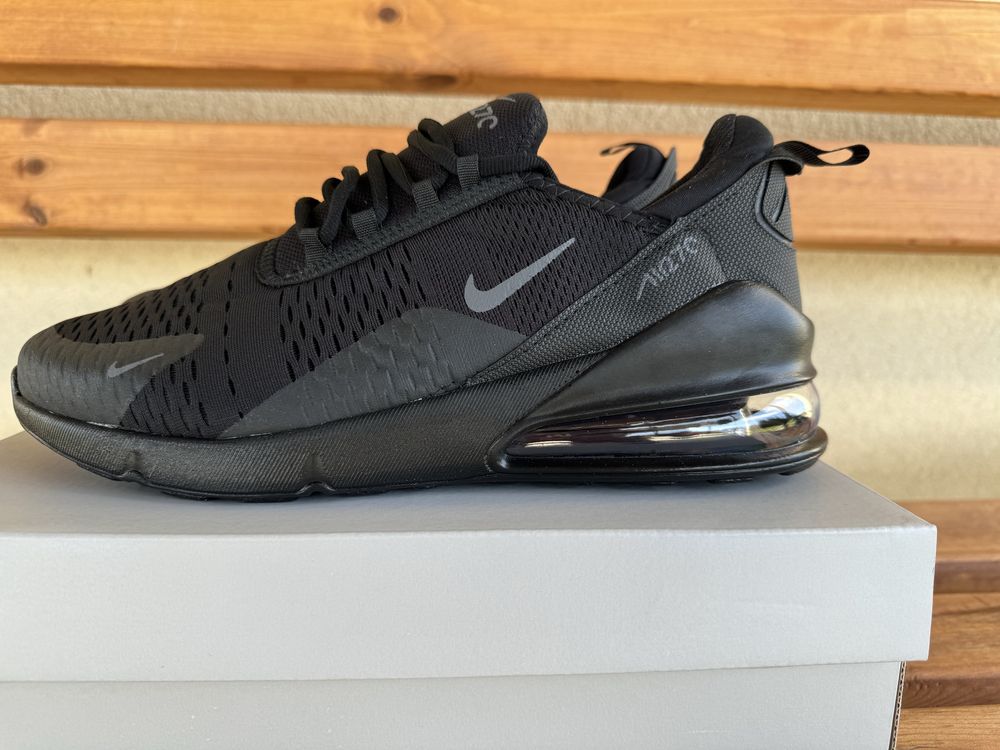 Nike 270 air max