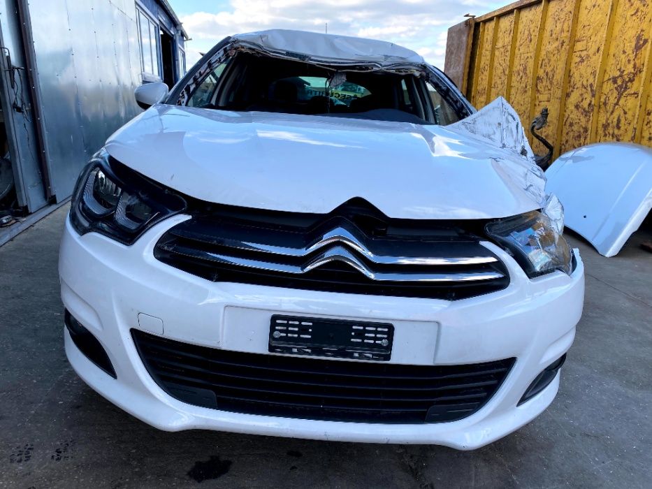 Продавам Citroen C4 1.2 T, 110 к.с., 5 скорости 2018 г., Ситроен Ц4 1.