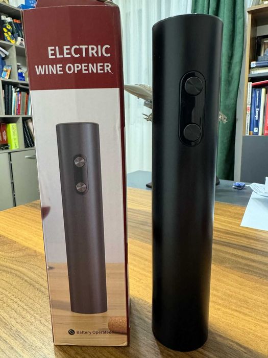 Deschizator de vin electric