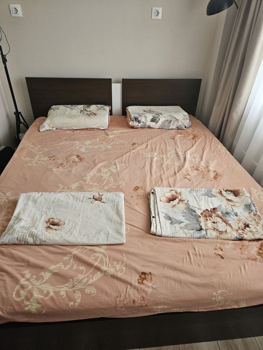 Продавам спалня 160/200+ 2 нощни шкафчета