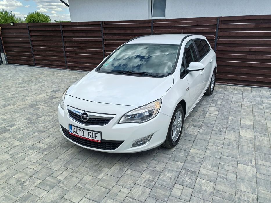 Opel Astra Stare foarte bună Posibilitate rate