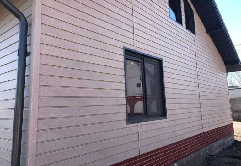 Casa, garaje auto pe structura metalica si panou sandwich termoizolant