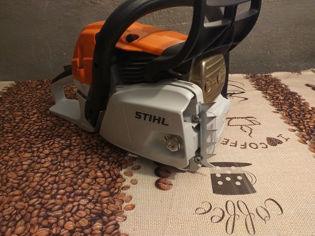 Drujbă stihl 241c