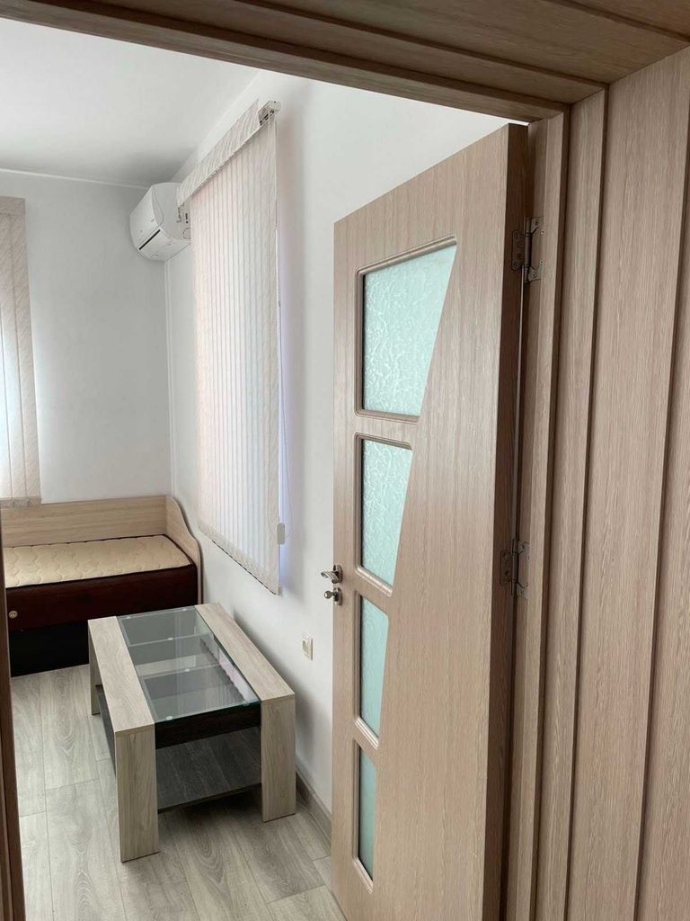 Дава се под наем Етаж от къща в Велико Търново, Акация - 80 кв.м за 459 € - Снимка #7