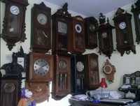 Colecție de ceasuri de șemineu  pendule de perete  și  cu cuc