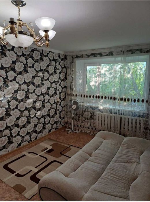 Продается 2-х комнатная (малосемейка)