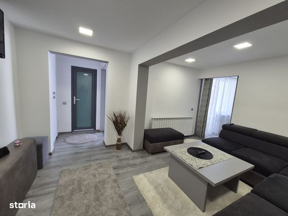 Apartament ultrafinisat – 2 dormitoare + living, bloc Mercur