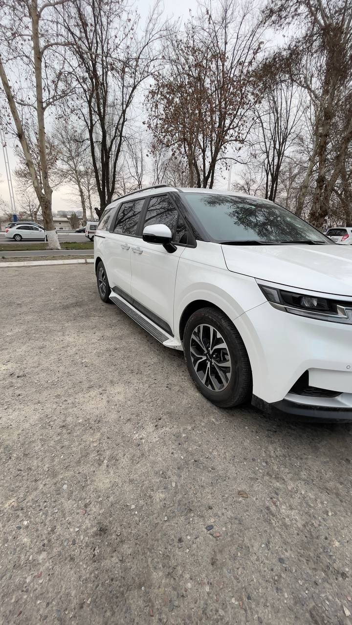 Kia Carnival srochna sotiladi Mashina Avtomobil