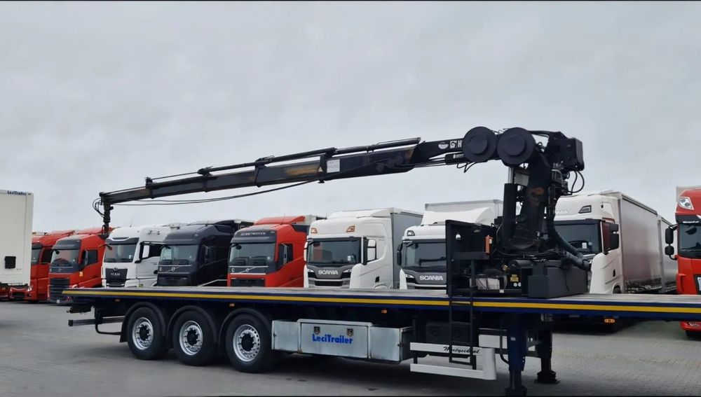 LeciTrailer REMORCA PLATFORMĂ LECITRAILER / + HDS HIAB 220 R F4 - EXTENSIE: 10 METRI / DIRECȚIE / AXĂ DE RIDICARE