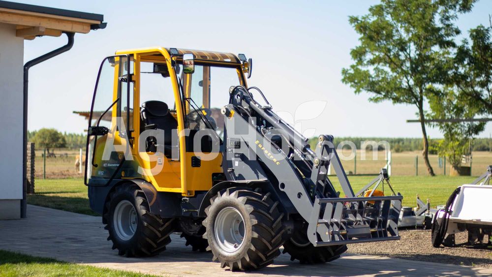 Mini încărcător (max 1280-2780 kg) / Eurotrac W12