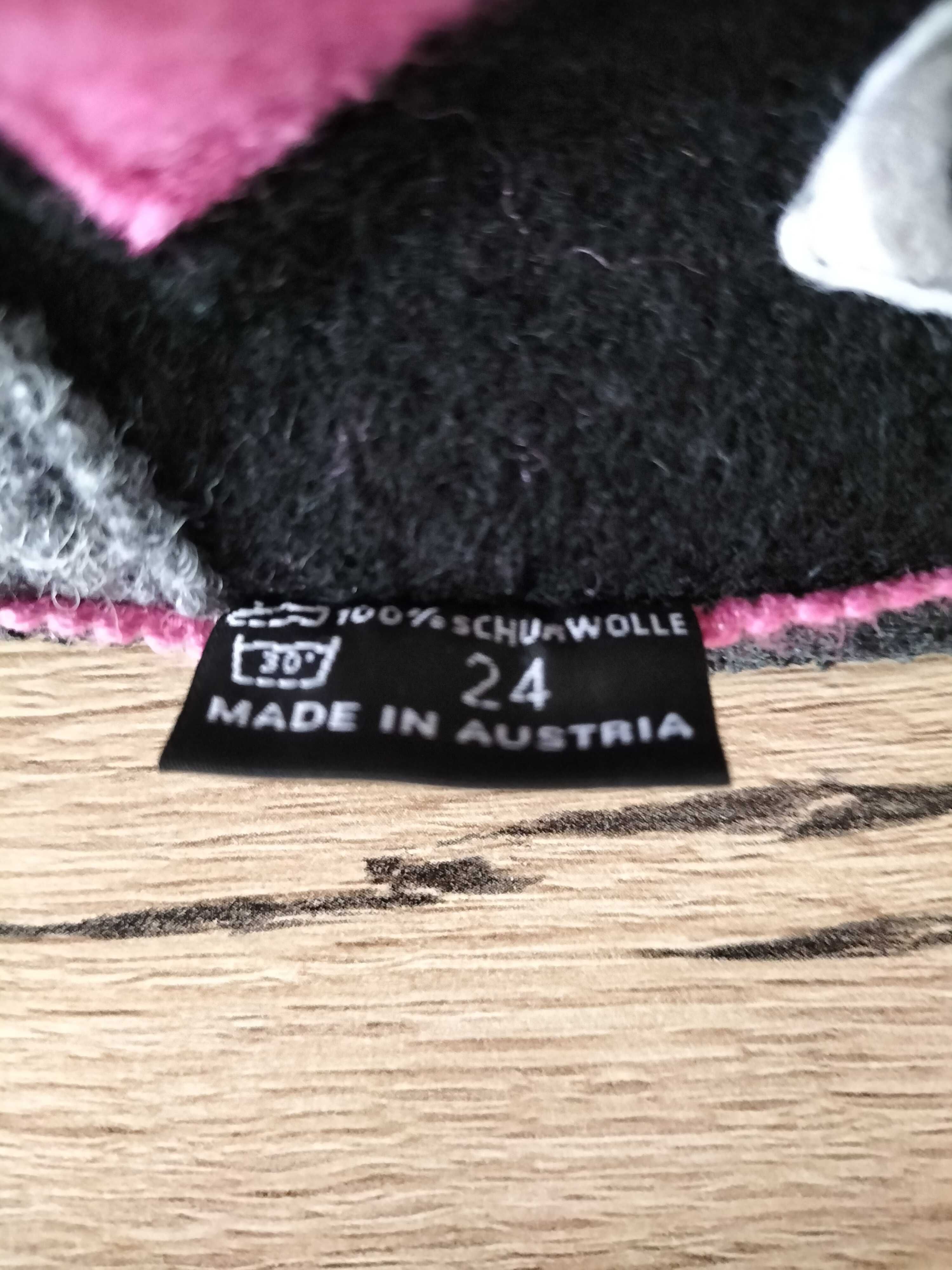 Incaltaminte de interior din lana fiarta pentru copii. Marimea 24