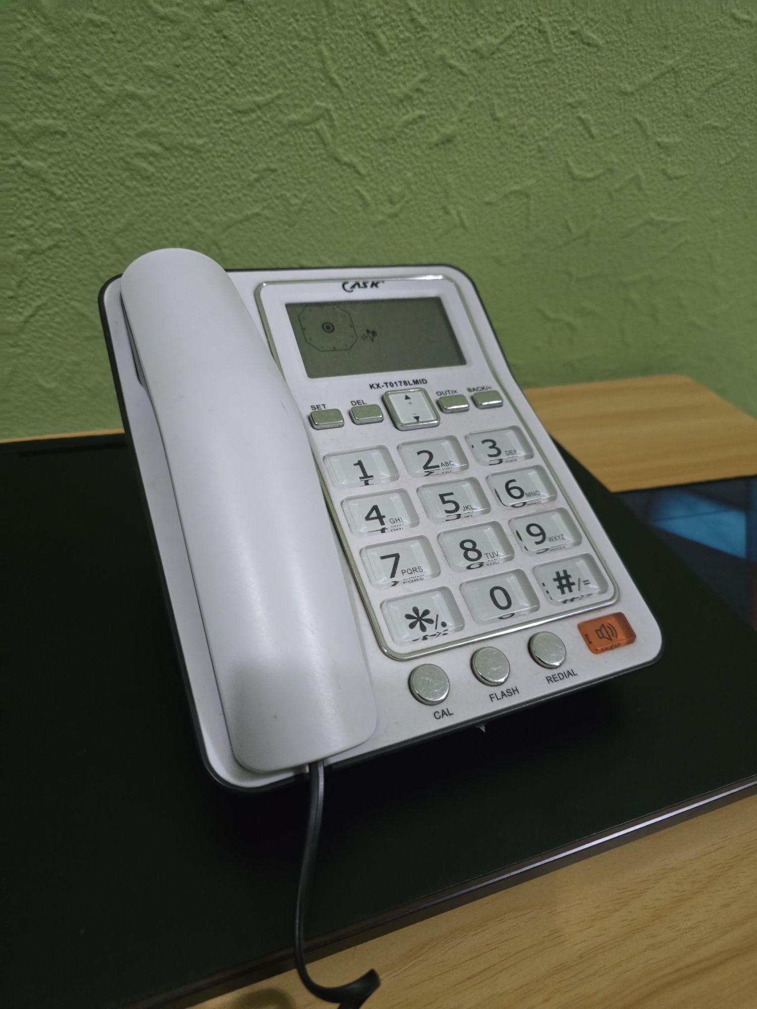 Продаётся стационарный телефон Cask kx-t0178 lmid