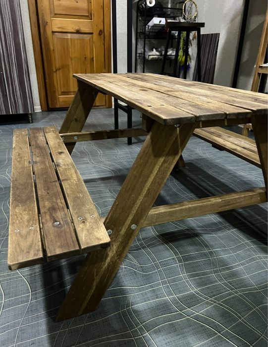 Продам детский стол ИКЕА