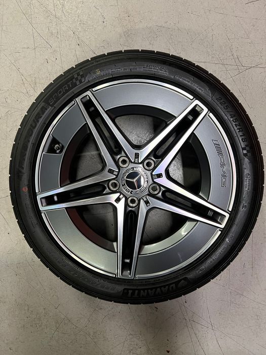 Jante OEM Mercedes AMG C-class/A-class/CLA R18