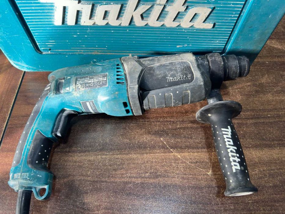 Перфоратор Makita HR 2470