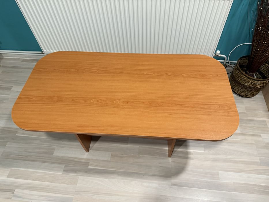 Ниска холна маса