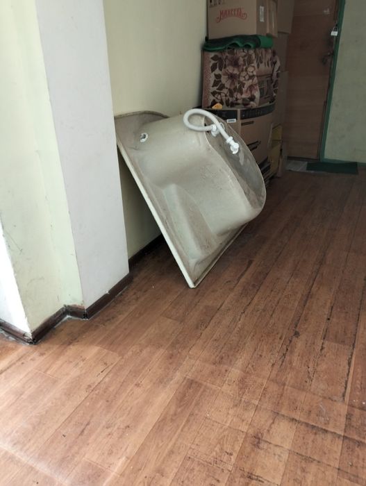 Ванна почти новая