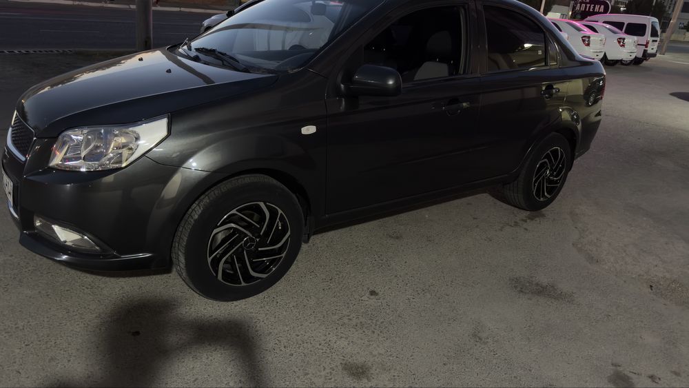 Нексия3 2020 автомат Мокрий асфальт