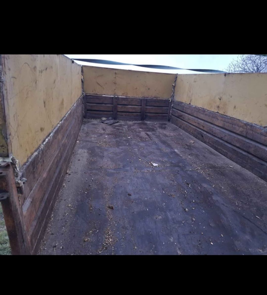 Remorcă  8 tone basculabila punte dubla