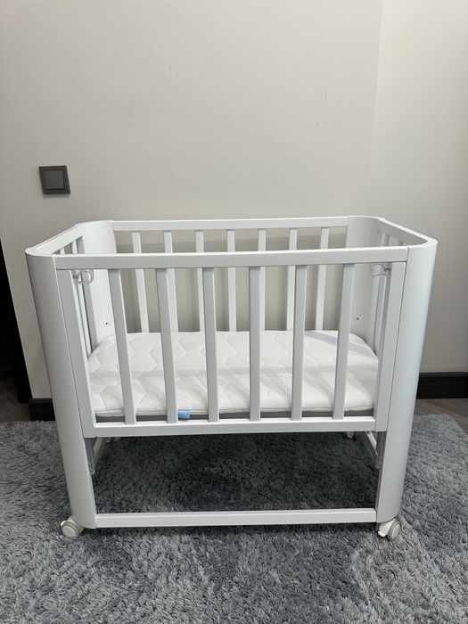 Продам детскую кровать и матрас Accanto Ferrara