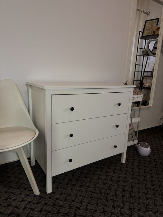 Vand comoda Ikea Hemnes