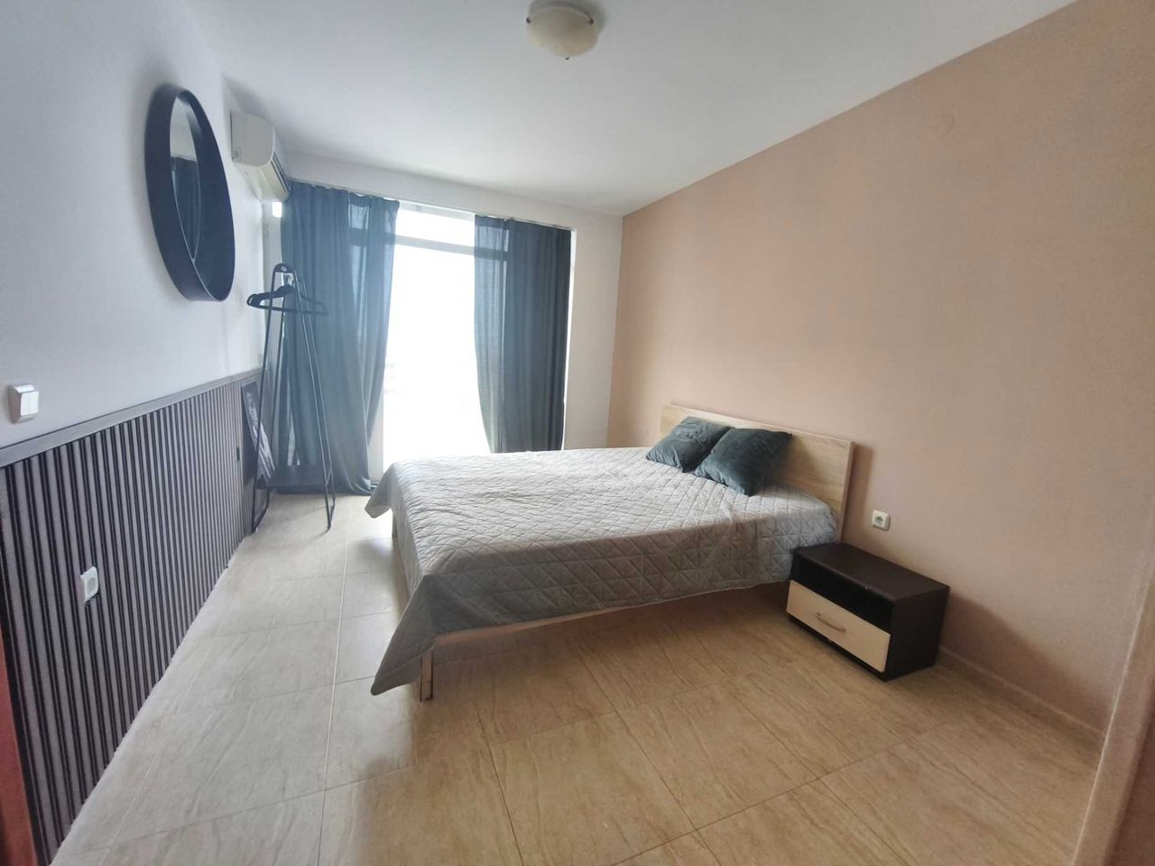 Продава се Двустаен апартамент в к.к. Слънчев бряг - 66 кв.м за 1061 €/кв.м - Снимка #9