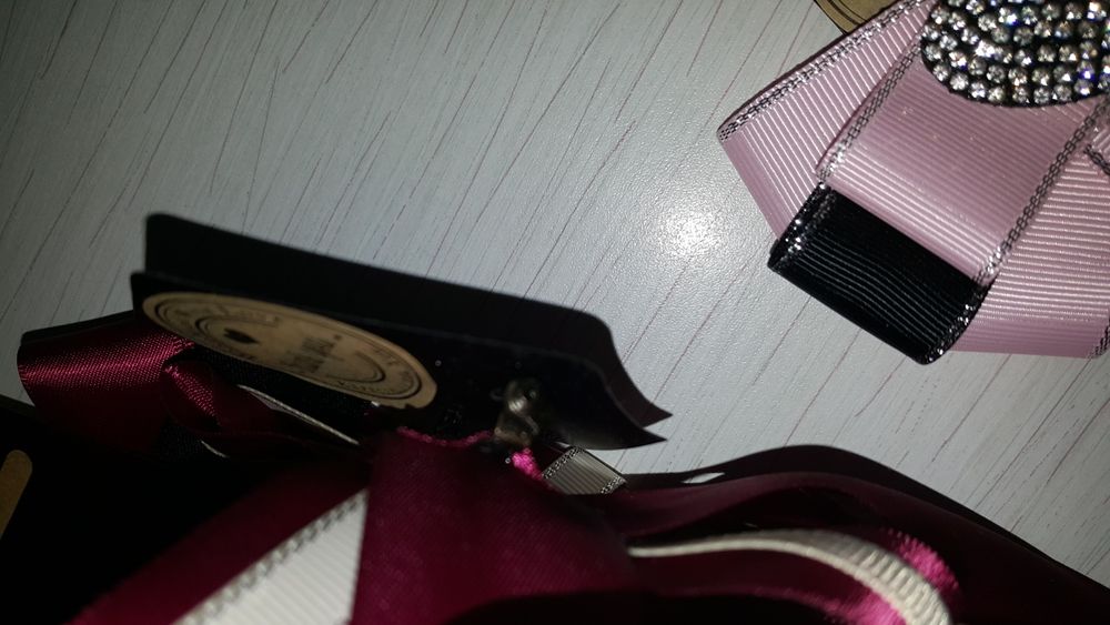 Уникално бижу-ръчно правени брошки