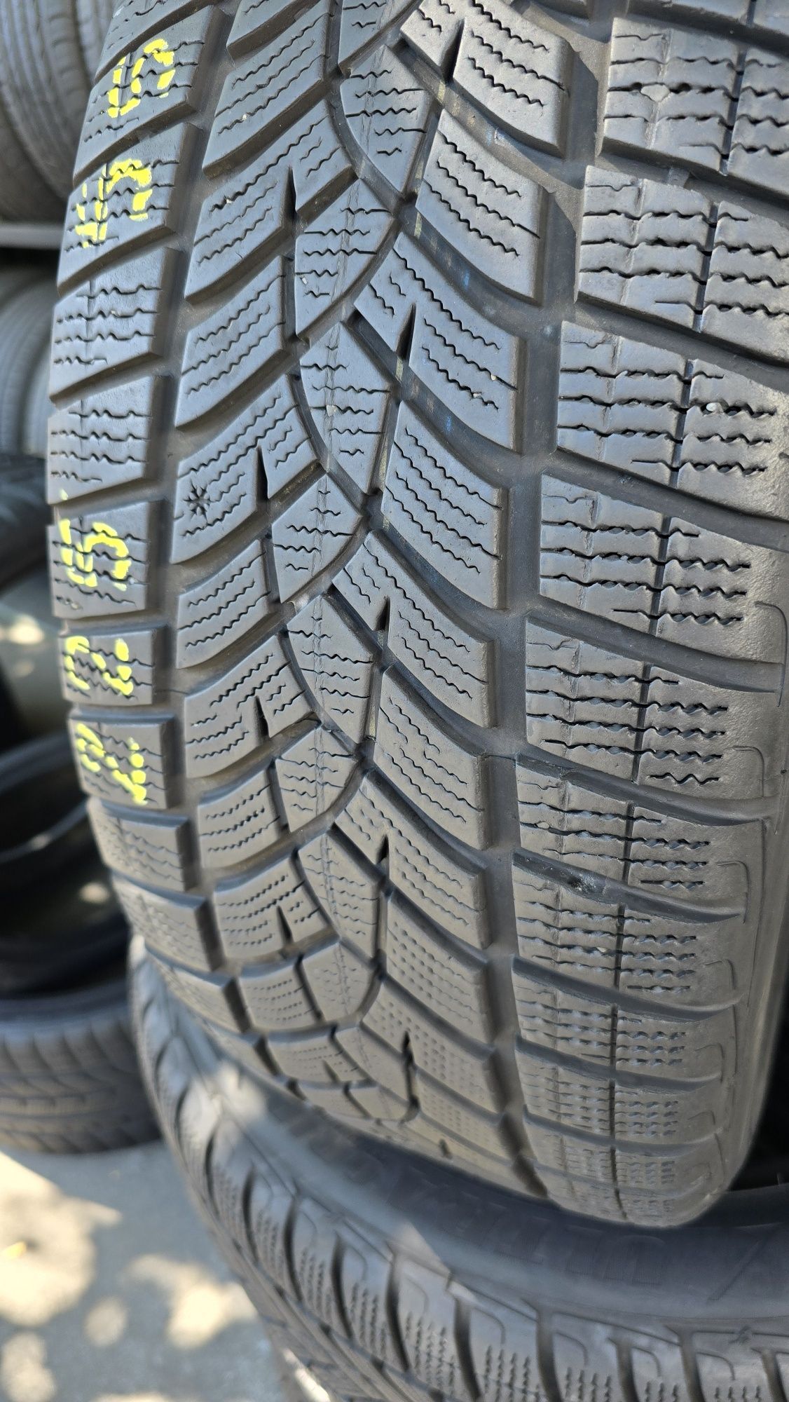 4 anvelope iarnă Goodyear 225/55/18 - transport gratuit